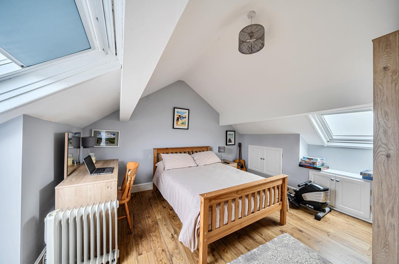 Carnglas Road, Sketty, Swansea, SA2 9BL